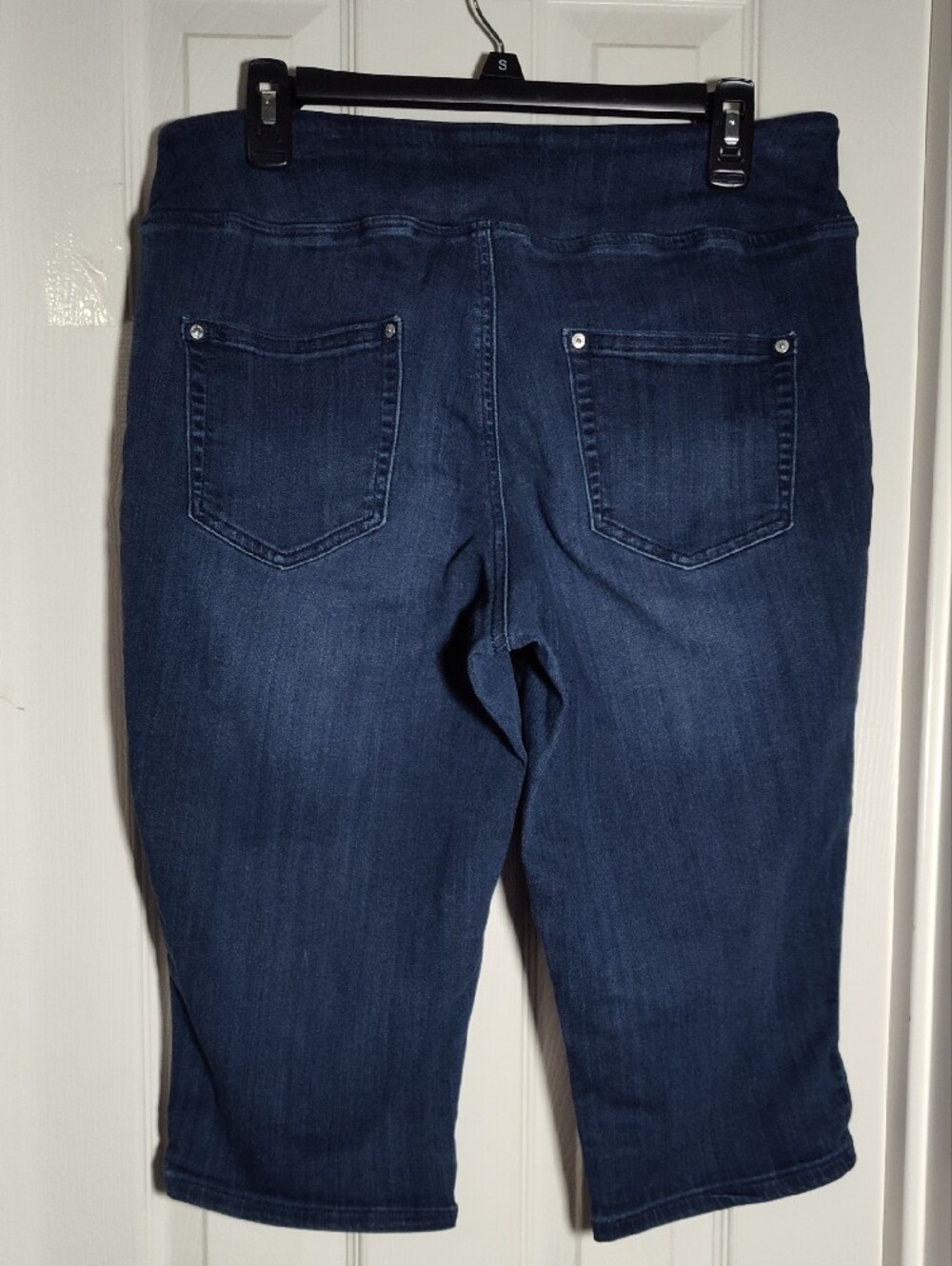 Dark Blue Denim Capri Jeans - Picture 3 of 11